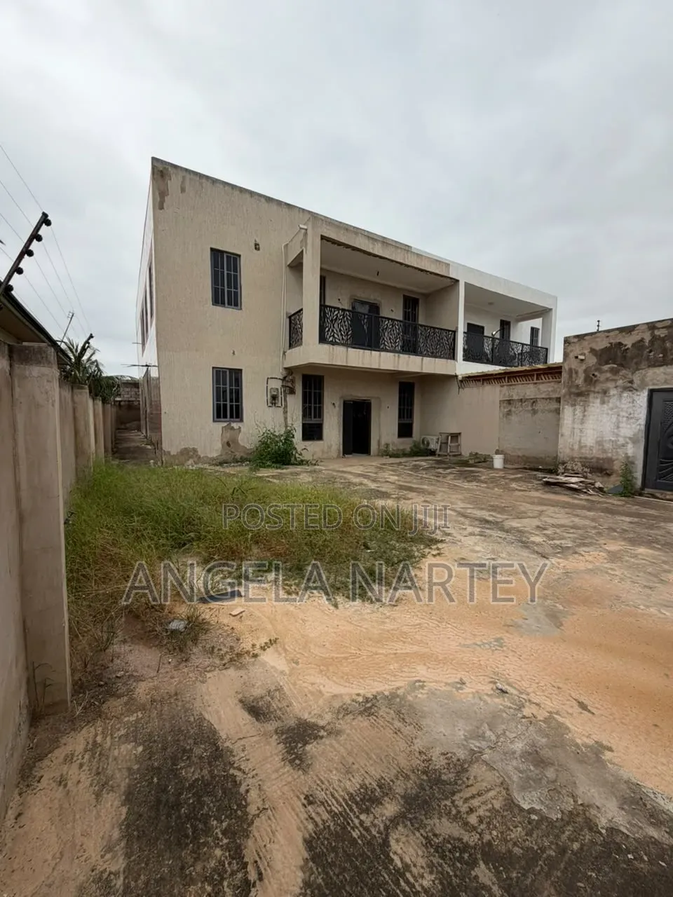 4bdrm House in Community 18 Spintex, Accra Metropolitan for sale
