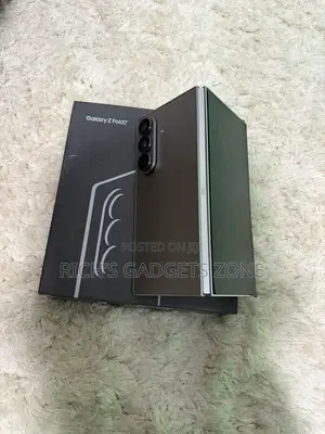 New Samsung Galaxy Z Fold 5 512 GB Gray