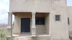2bdrm House in Sasaabi for sale