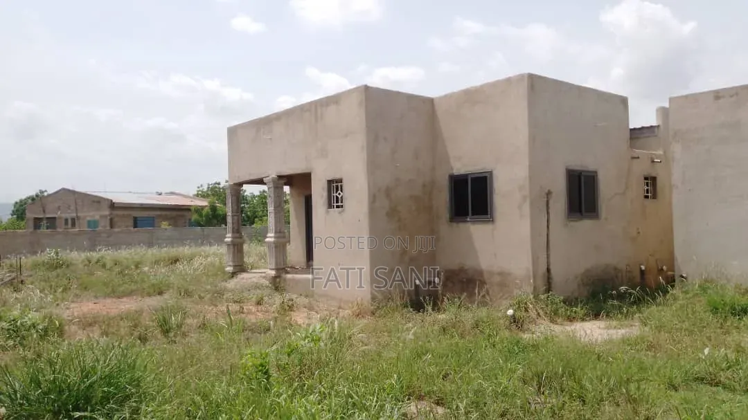 2bdrm House in Sasaabi for sale