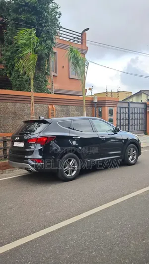 Hyundai Santa Fe 2018 Black