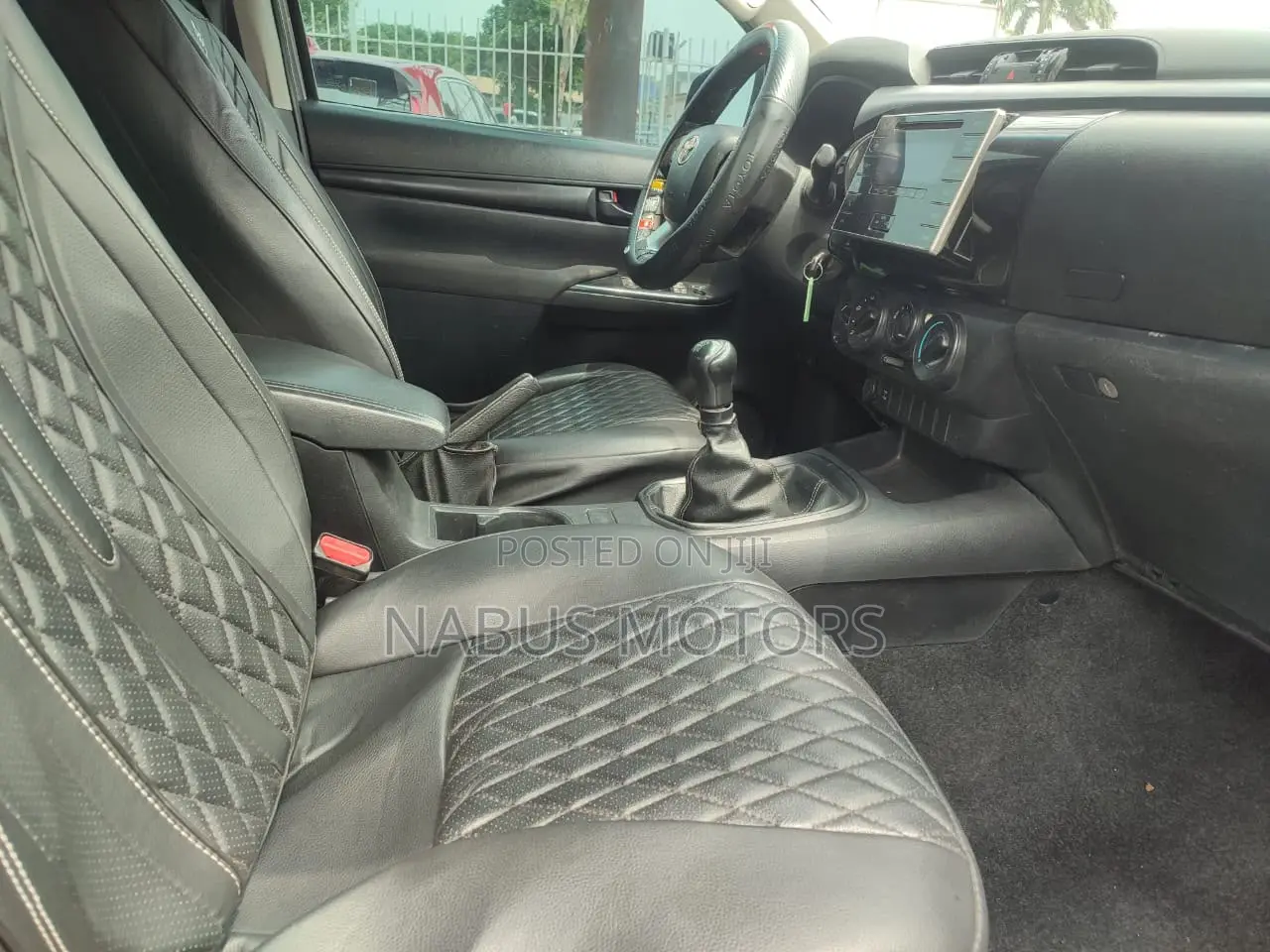 Toyota Hilux Revo Double Cab Deisel 2.8 RWD 2017 Silver