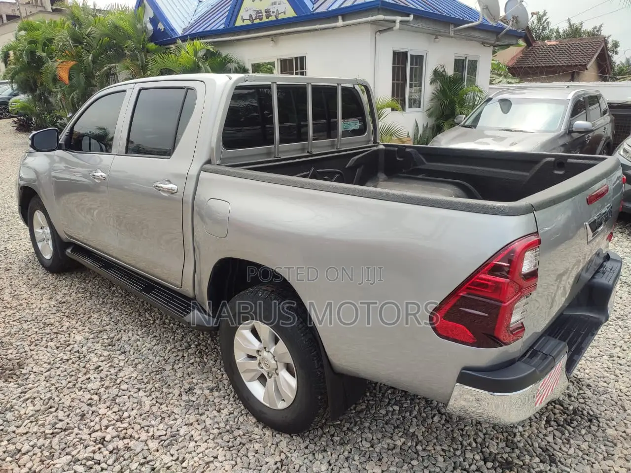 Toyota Hilux Revo Double Cab Deisel 2.8 RWD 2017 Silver