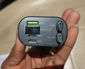 Wholesale and Retail of High Quality 5 in 1 Car Charger