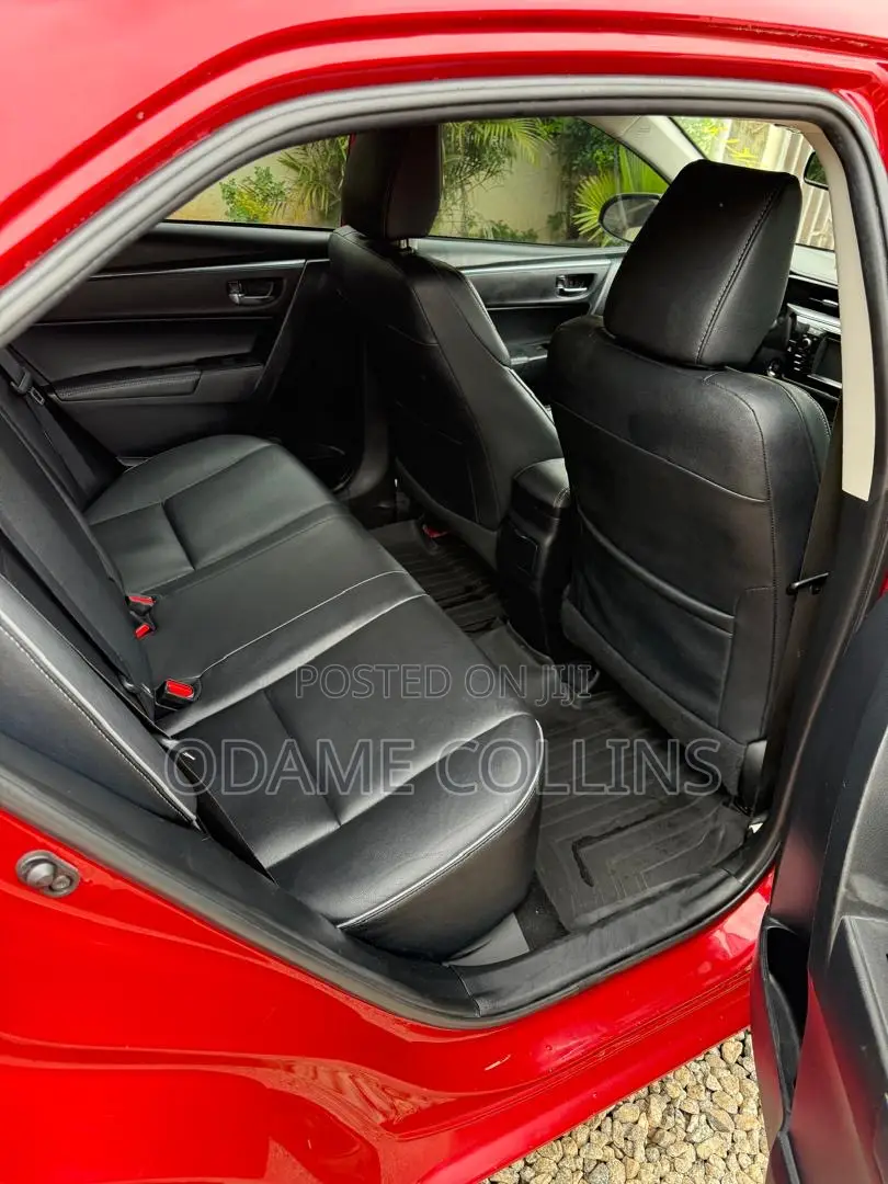 Toyota Corolla S w/Special Edition Pkg (1.8L 4cyl CVT) 2016 Red
