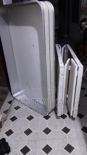 Foldable/Movable Outdoor Sales Table With Storage