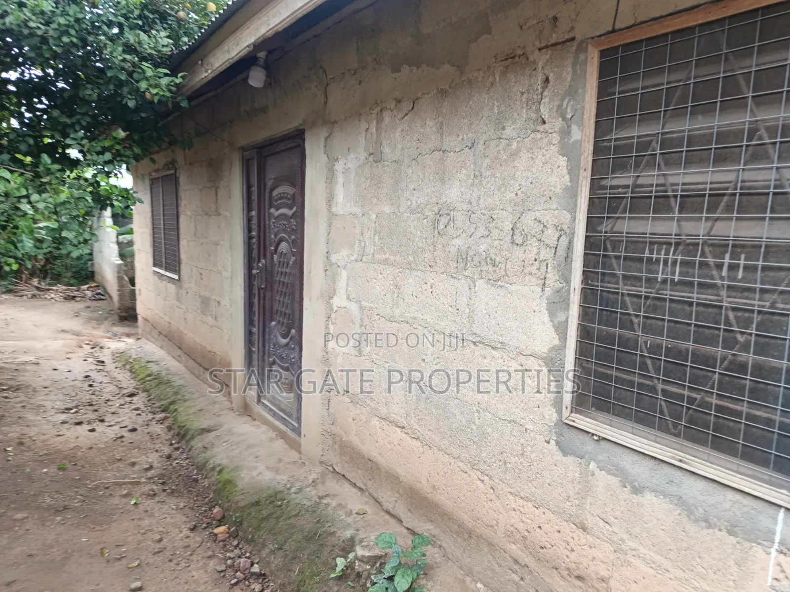 6bdrm House in Adwumakaase Kesse, Kumasi Metropolitan for sale