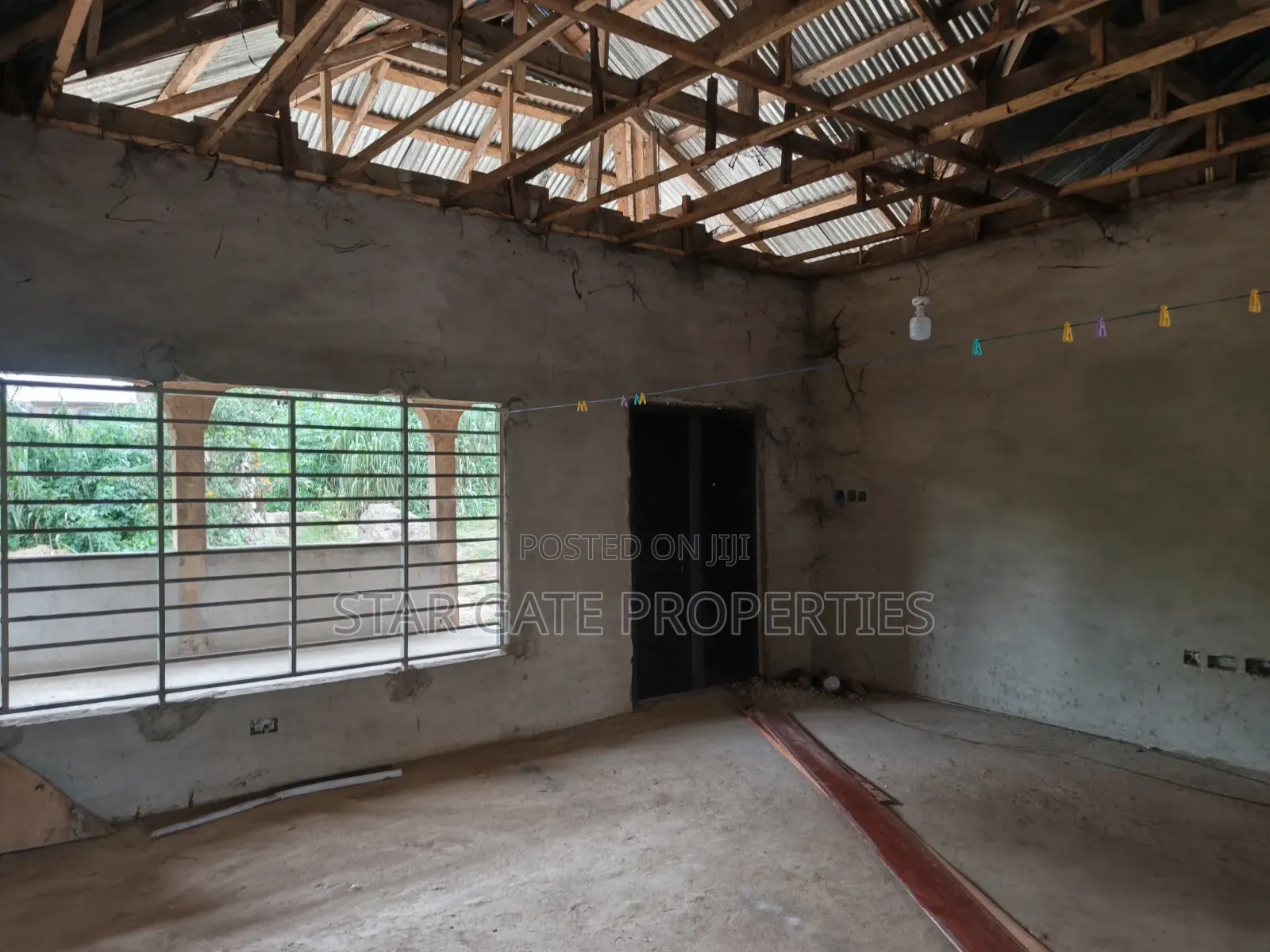 6bdrm House in Adwumakaase Kesse, Kumasi Metropolitan for sale