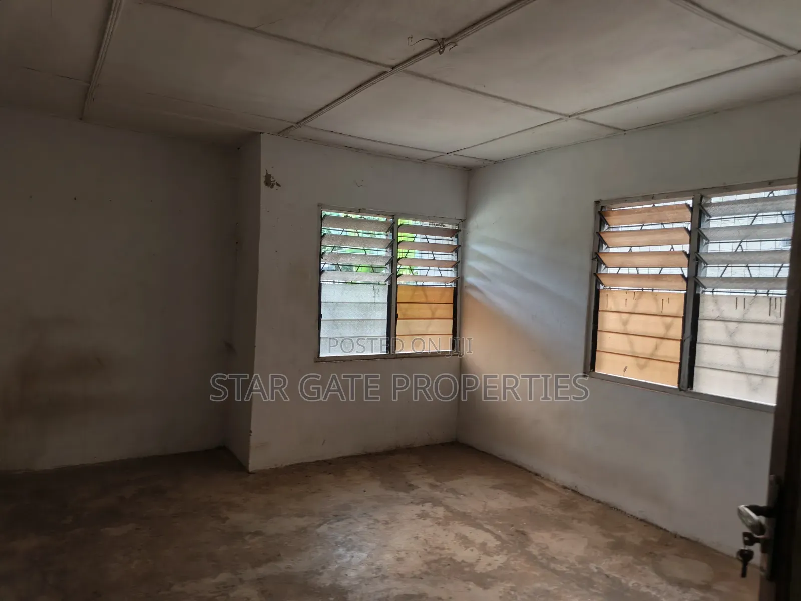 6bdrm House in Adwumakaase Kesse, Kumasi Metropolitan for sale