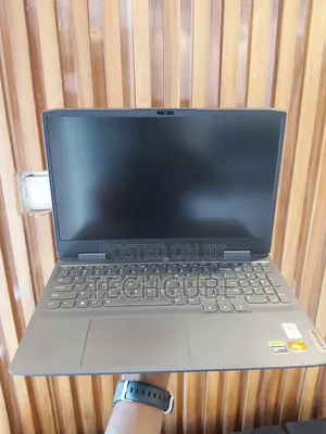 Laptop Lenovo LOQ 15AHP10 8GB AMD Ryzen 7 SSD 512GB