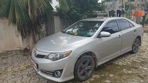 Toyota Camry 2014 Silver