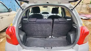 Toyota Yaris 2011 Silver