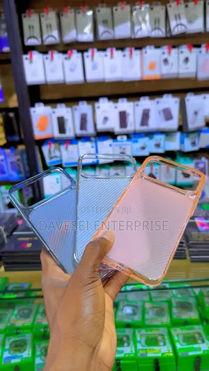 iPhone 17 Pro Max Anti Yellowing Case