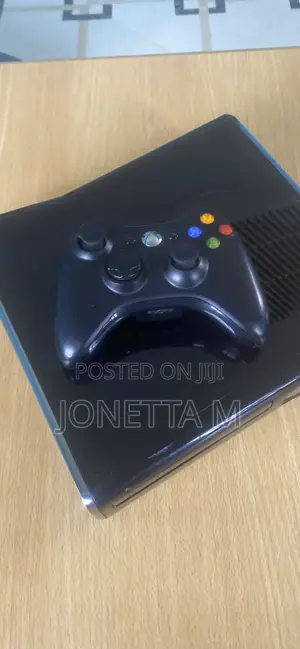 Xbox 360 Slim