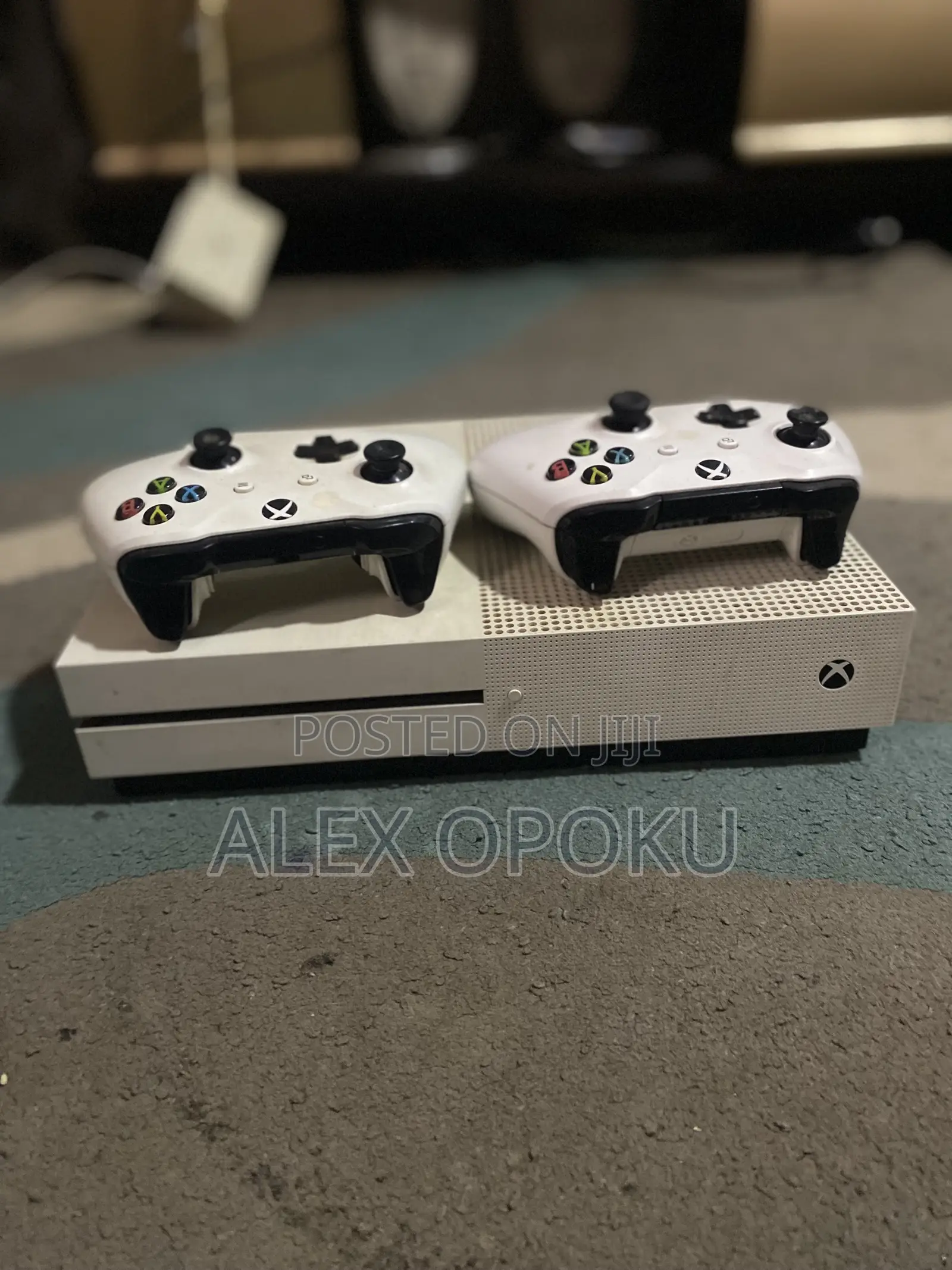Xbox One S 1 TB Memory With 18 Games
