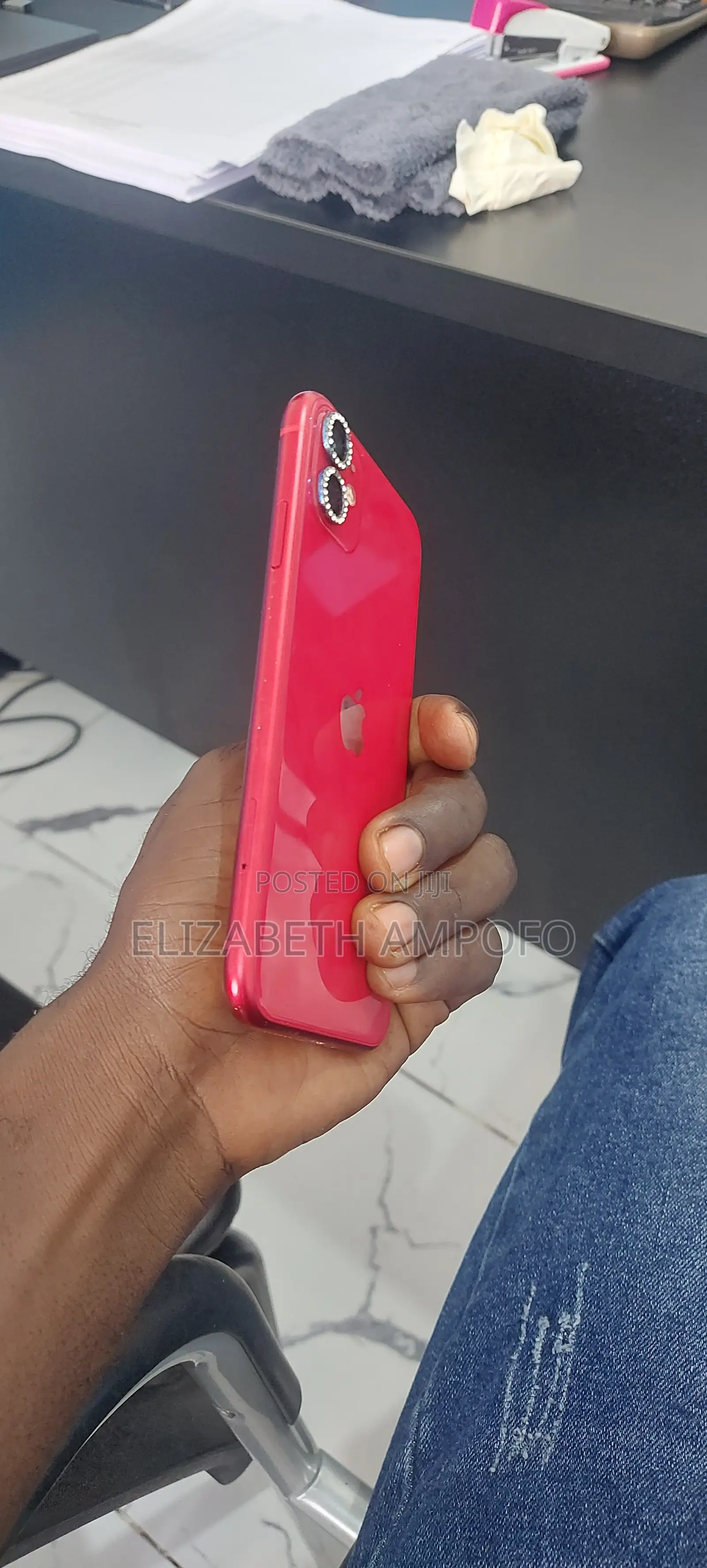 Apple iPhone 11 64 GB Red