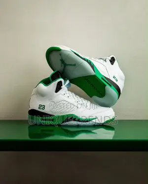 NIKE Air Jordan 5 Retro, Lucky Green Sneakers