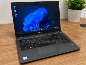 Laptop Fujitsu Lifebook U749 16GB Intel Core i7 SSD 256GB
