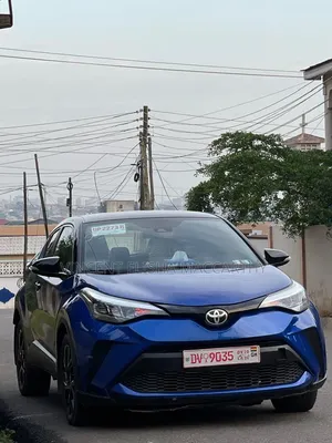 Toyota C-HR 2021 Blue