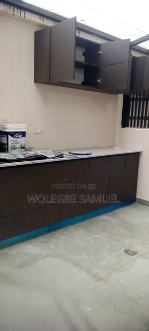 3bdrm Apartment in Lashibi, Sakumono for rent
