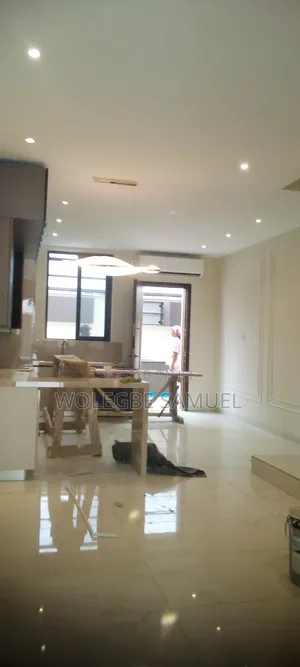 3bdrm Apartment in Lashibi, Sakumono for rent