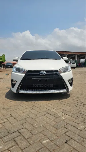 Toyota Yaris 2018 White