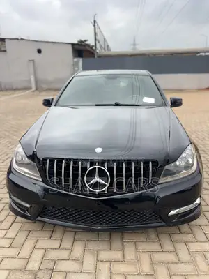 Mercedes-Benz C250 2012 Black