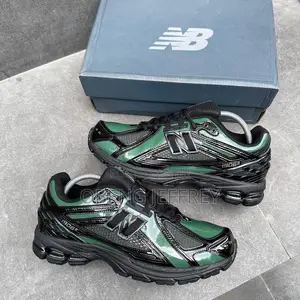 Original New Balance 1906R Green/Black