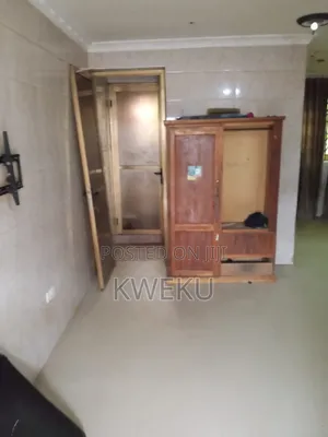 1bdrm Apartment in Estate Agency, Baatsona Total for rent