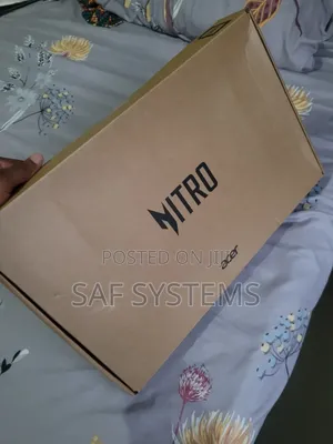 New Laptop Acer Nitro V 15 16GB Intel Core i5 SSD 512GB