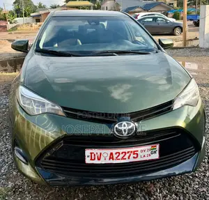 Toyota Corolla 2018 Green