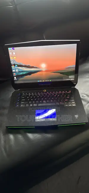 Laptop Alienware 15 R3 16GB Intel Core i7 SSHD+SSD 1T