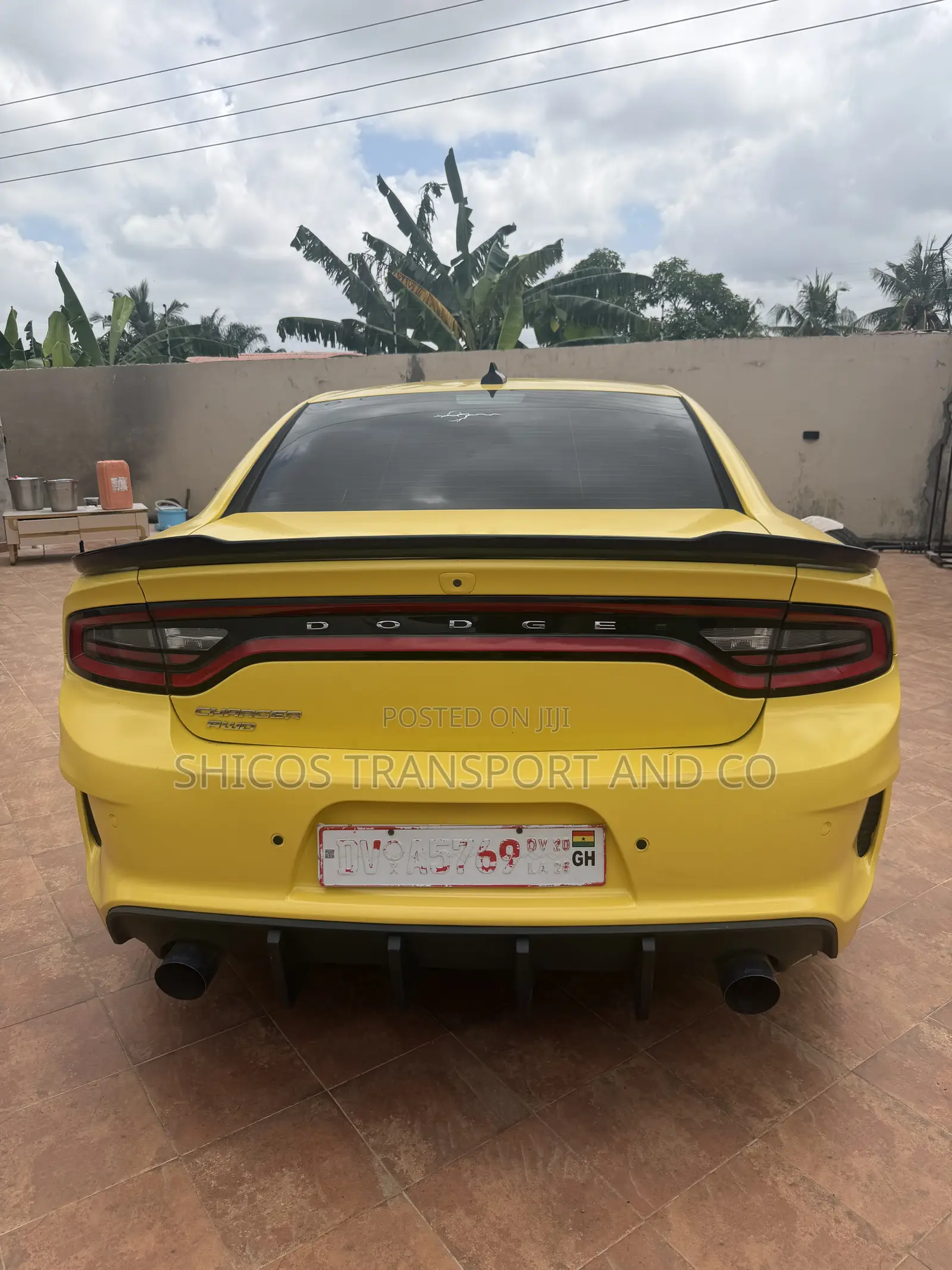 Dodge Charger SXT AWD 2016 Yellow