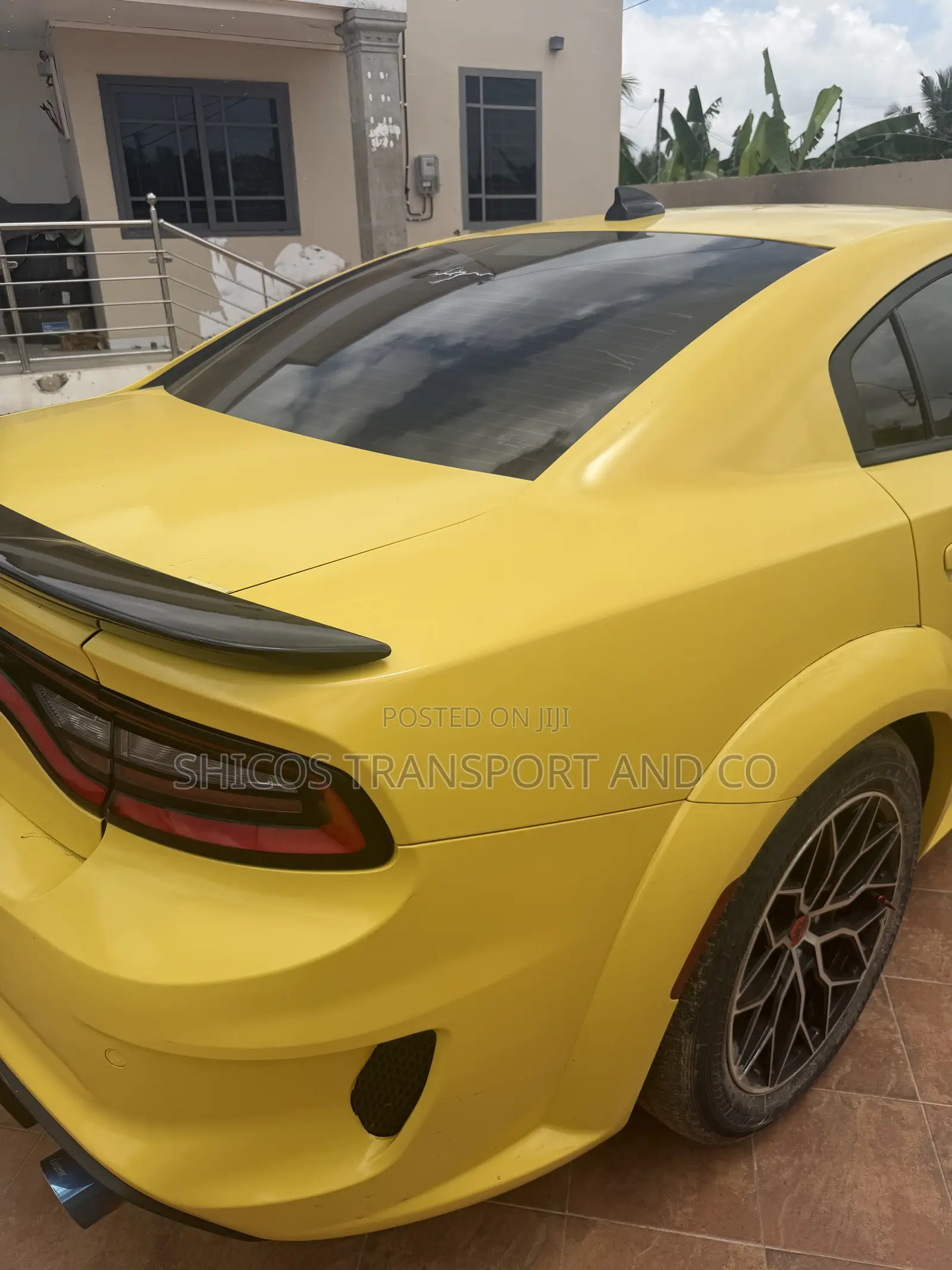 Dodge Charger SXT AWD 2016 Yellow