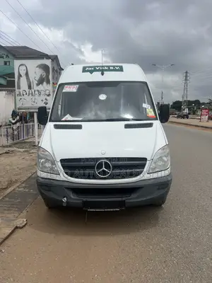 Mercedes-Benz Sprinter 2012 White