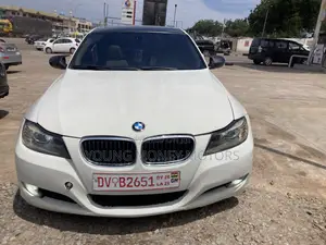BMW 330i 2011 White
