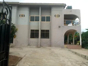 3bdrm Apartment in Odoi House, Madina for sale