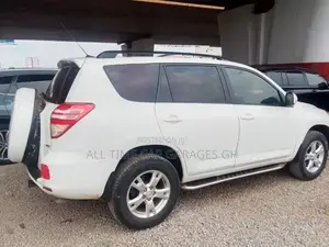 Toyota RAV4 2020 White