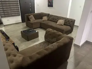 Couch/ Sofa