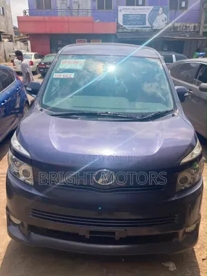 Toyota Voxy 2012 Black