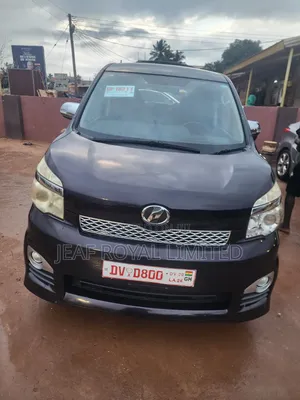 Toyota Voxy X L Edition 2WD 8-Seater 2013 Matt Black