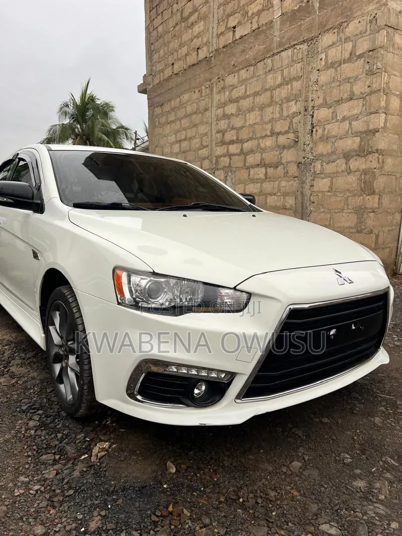 Mitsubishi Galant 2015 White