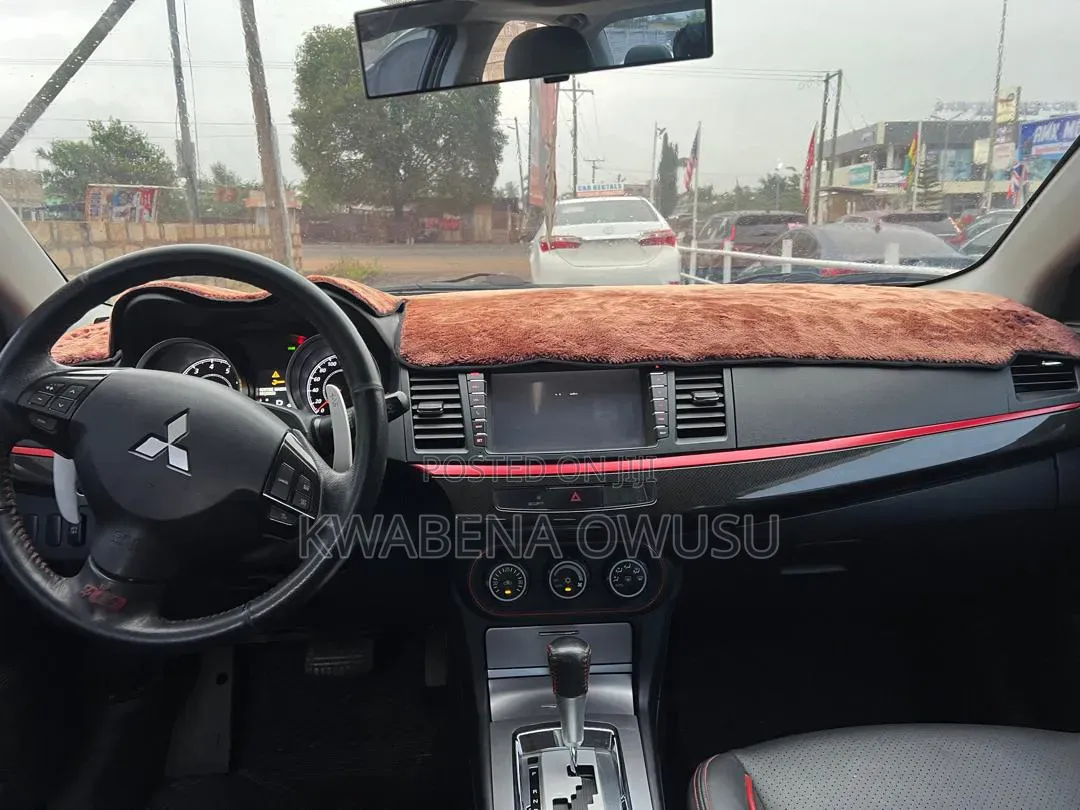 Mitsubishi Galant 2015 White