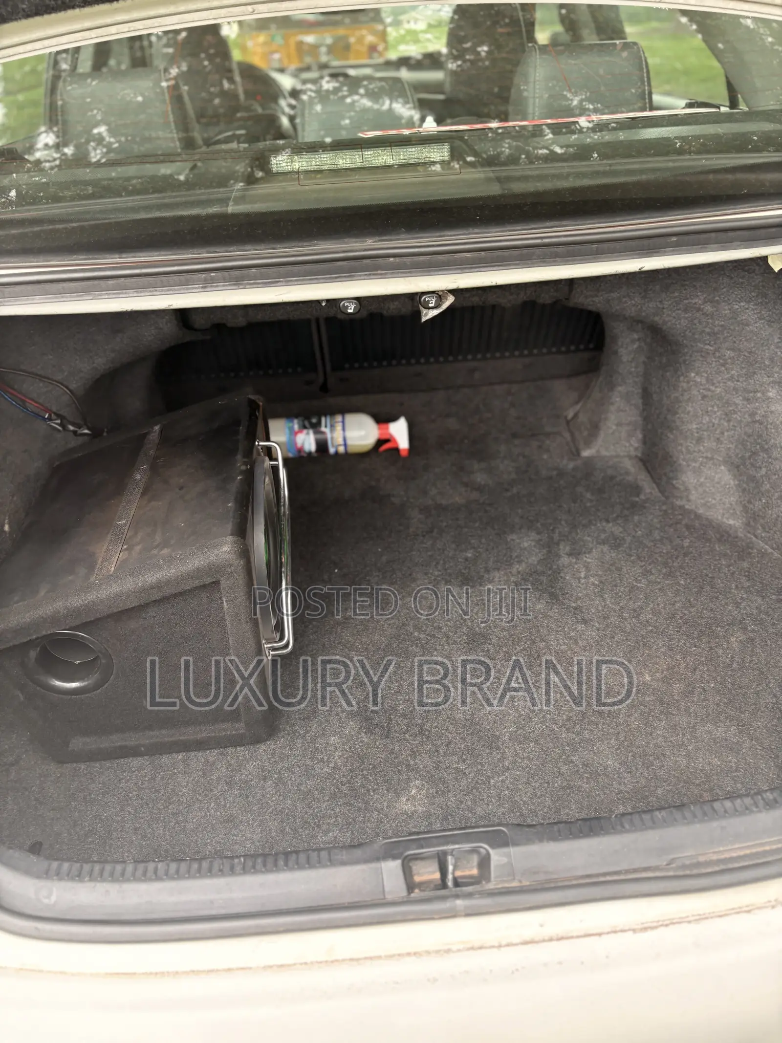 Toyota Camry SE 4dr Sedan (2.5L 4cyl 6A) 2013 White