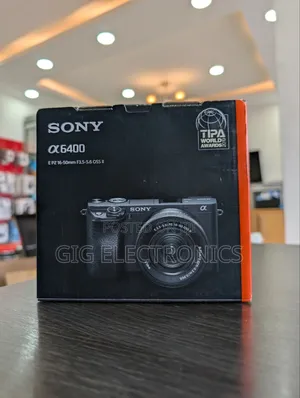 Sony A6400 Mirrorless Camera With 16-50mm F/3.5-5.6 II Lens