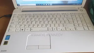 Laptop Toshiba Satellite C55 4GB Intel Core 2 Duo HDD 250GB