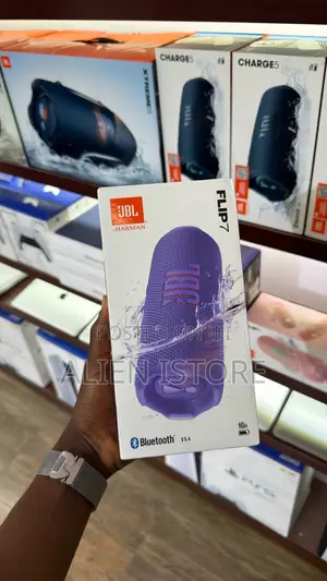 JBL Flip 7 ( Brand New )