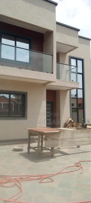 4bdrm House in Lashibi, Sakumono for sale