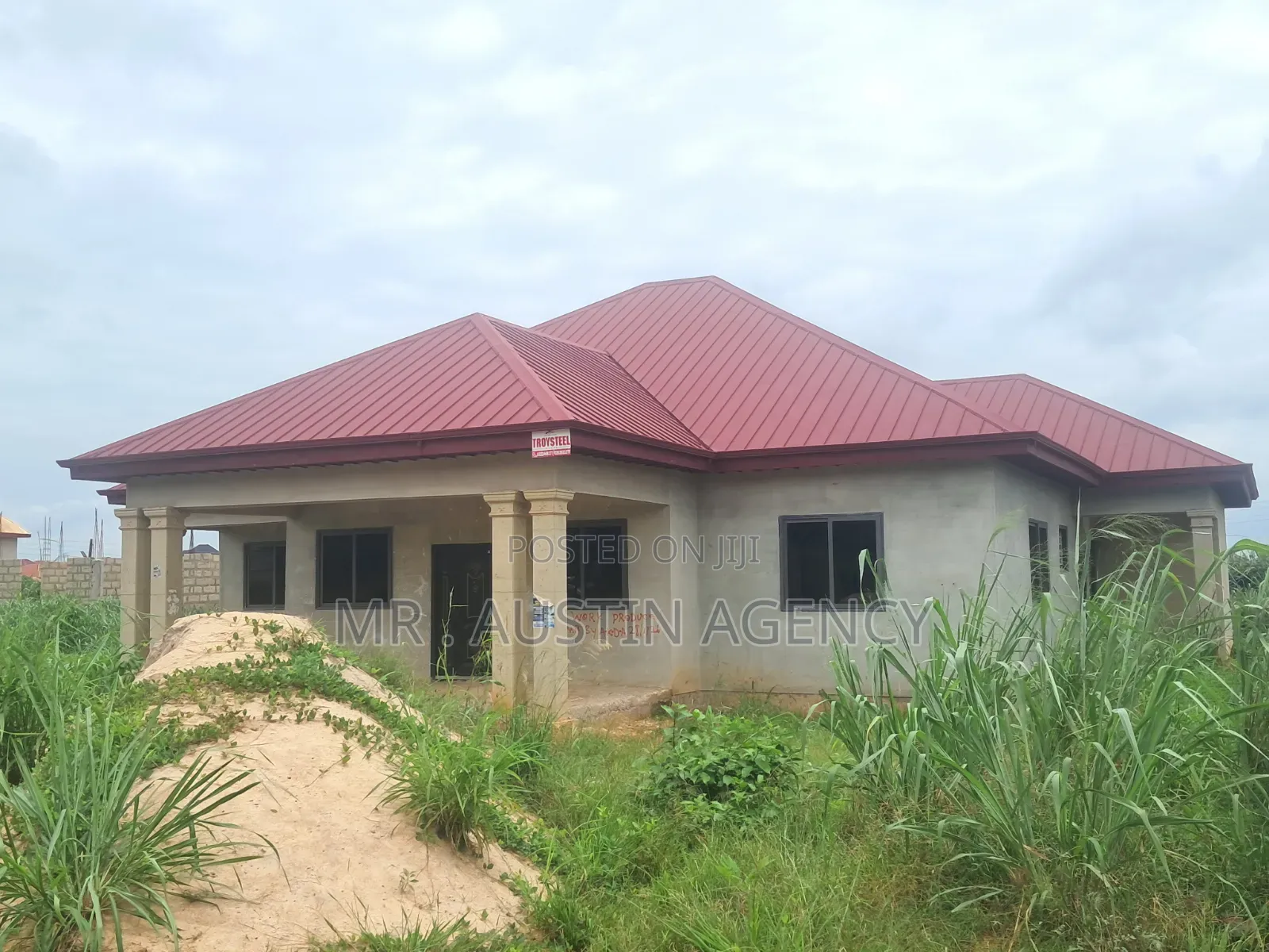 4bdrm House in Atwima Kwanwoma for sale