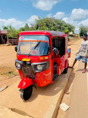 Bajaj RE 2025 Red